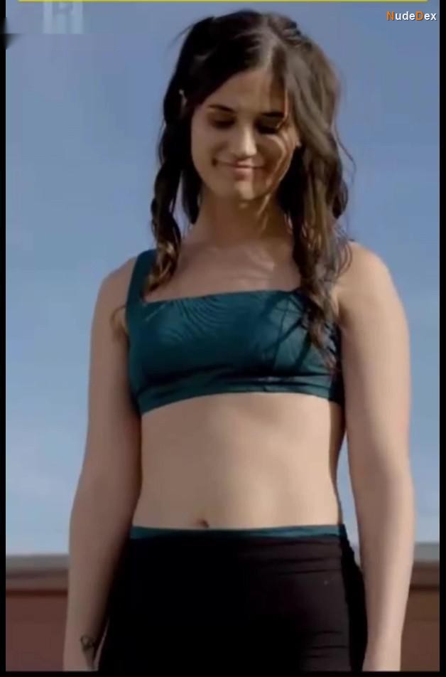 Luna Rivera in The Quarterback S First Love, photo 5