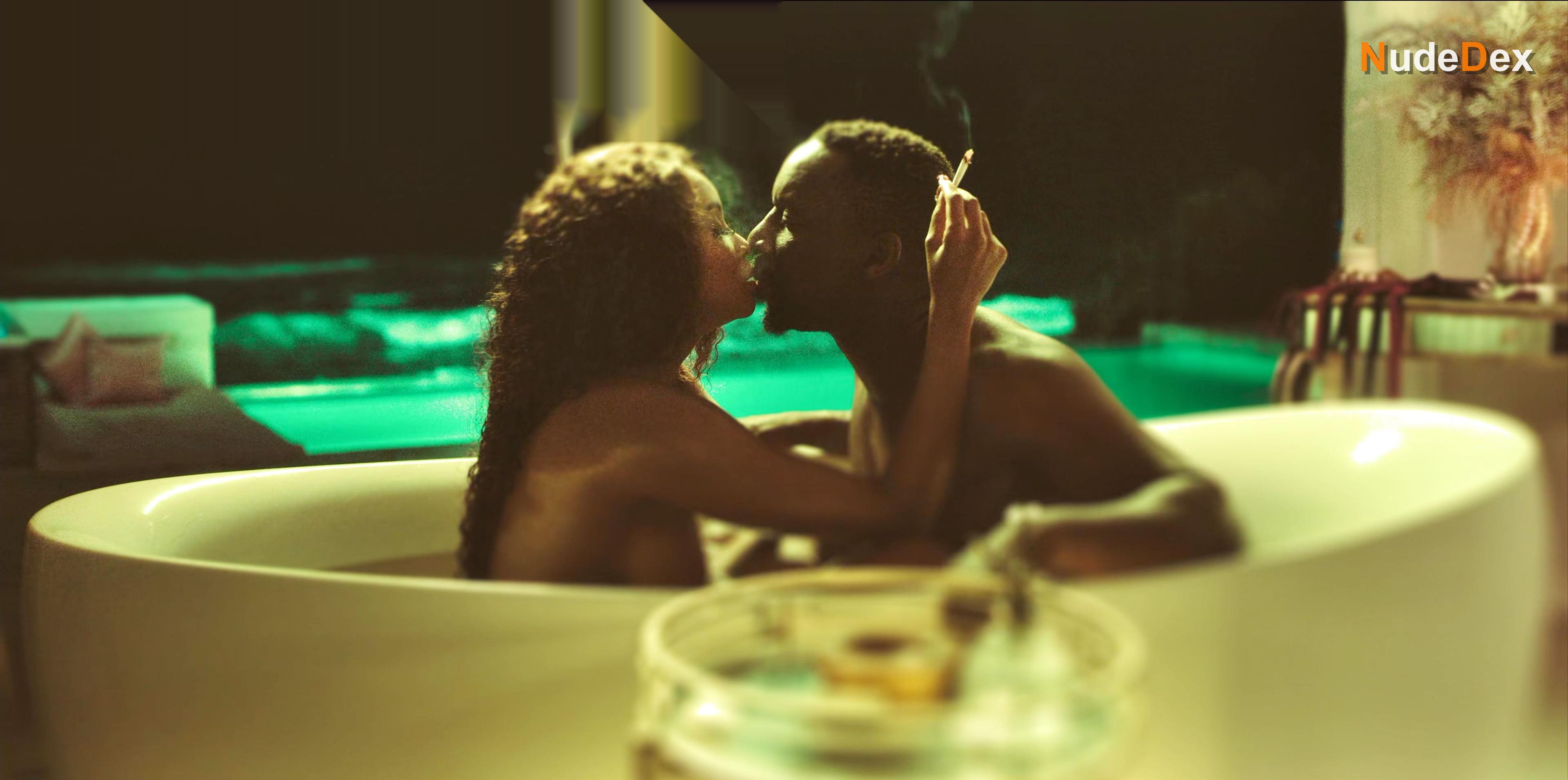Lunathi Mampofu in Fatal Seduction, photo 4