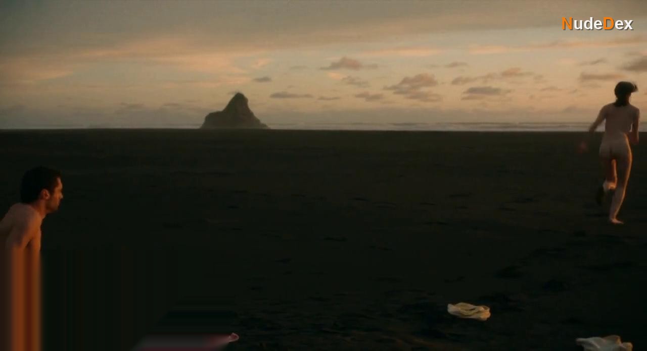Lydia Bensky in In Passing, photo 18
