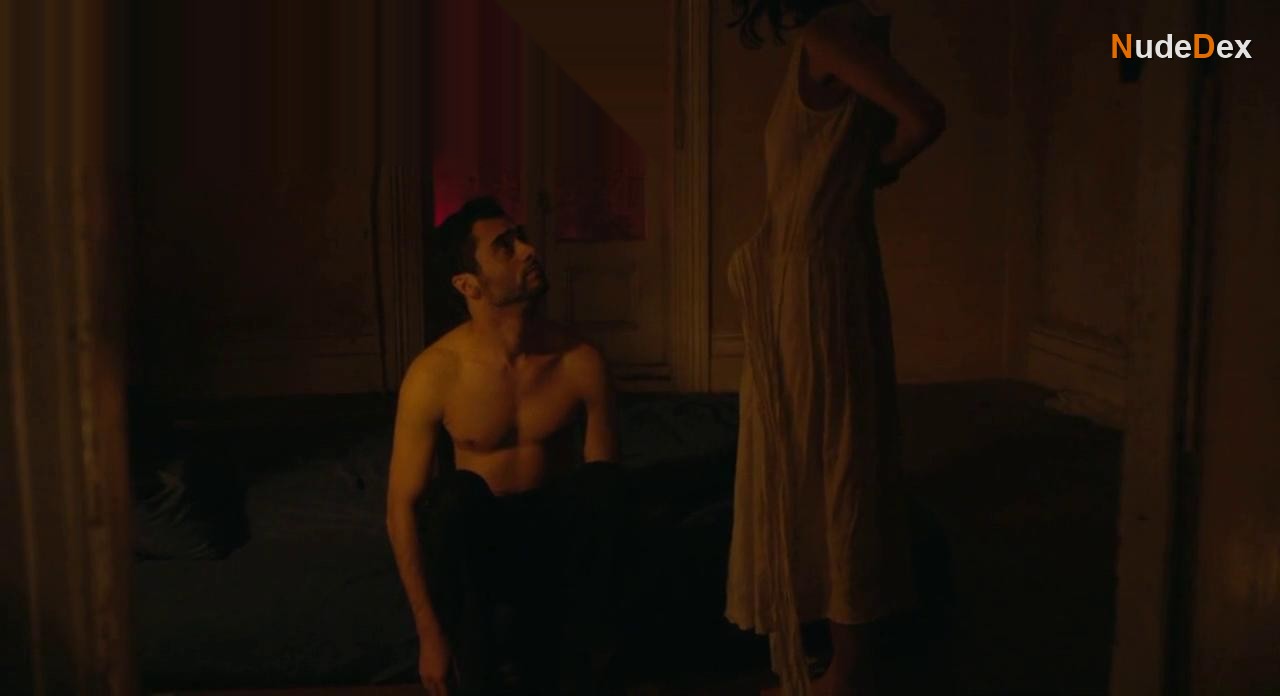 Lydia Bensky in In Passing, photo 19