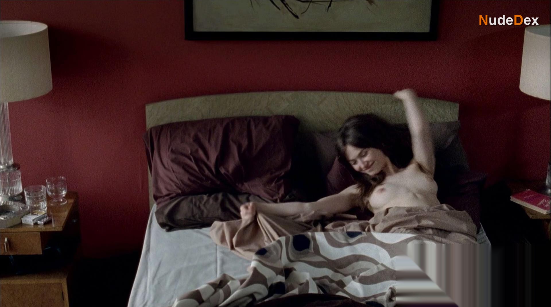 Lydia Wilson in Any Human Heart, photo 2