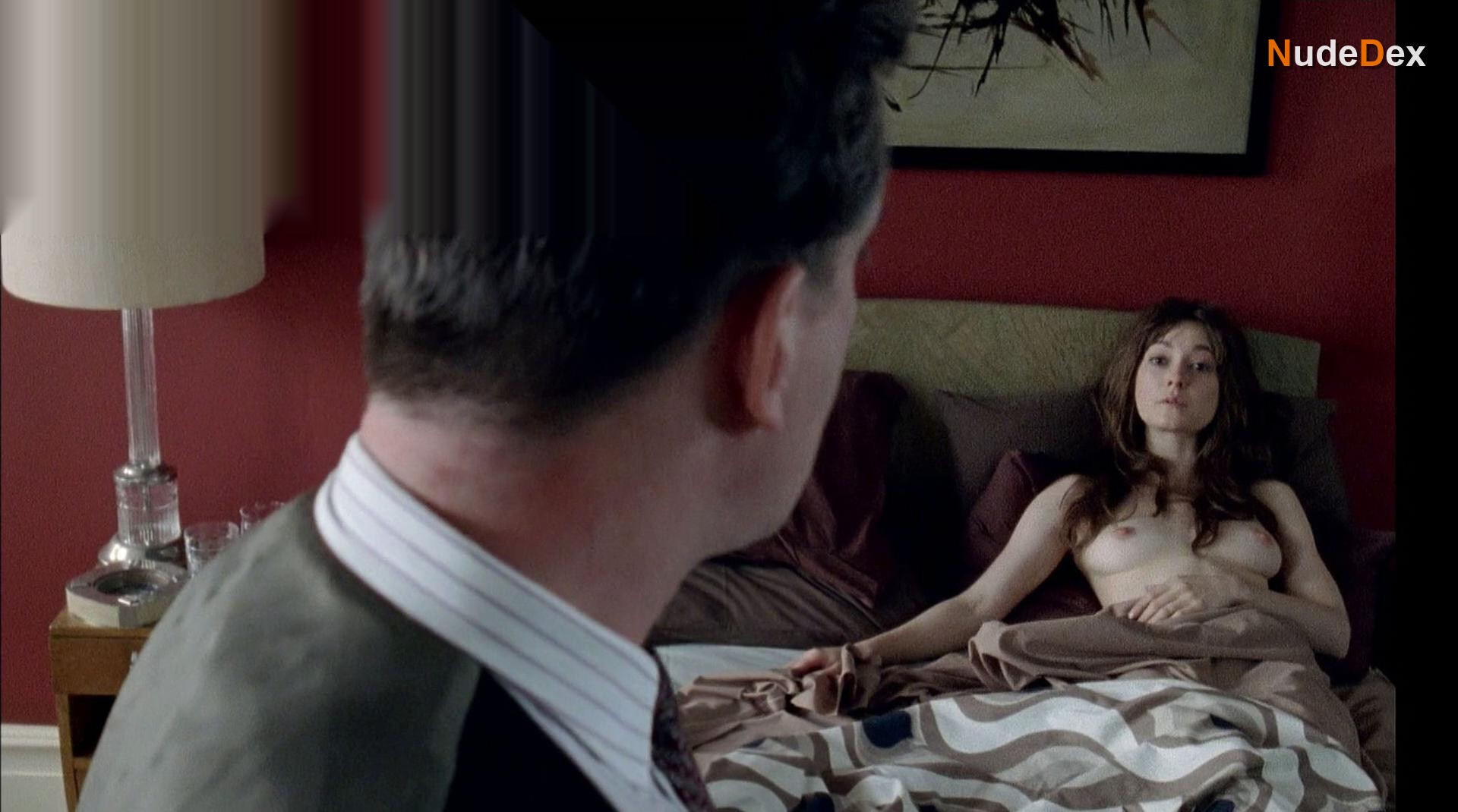 Lydia Wilson in Any Human Heart, photo 5