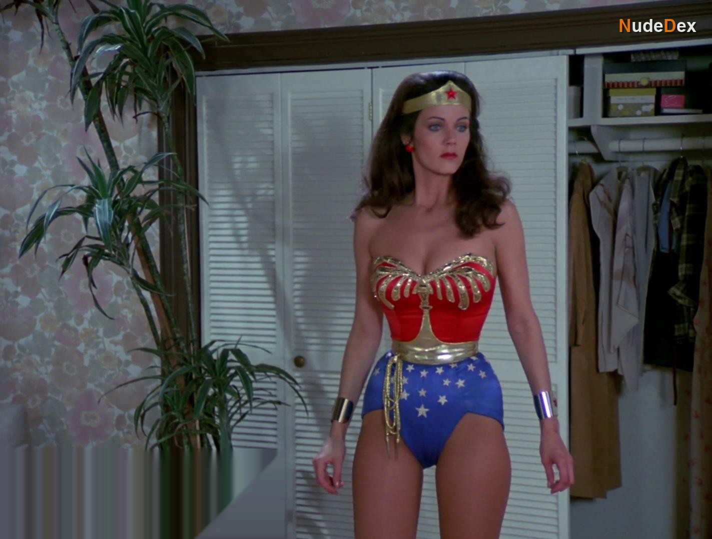 Lynda Carter in Wonder Woman, photo 53