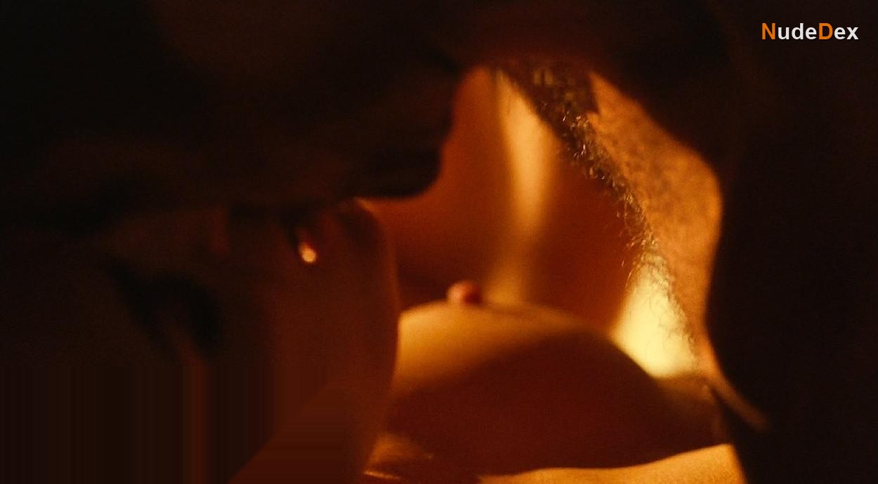 Lyne Renee in Strike Back, photo 18