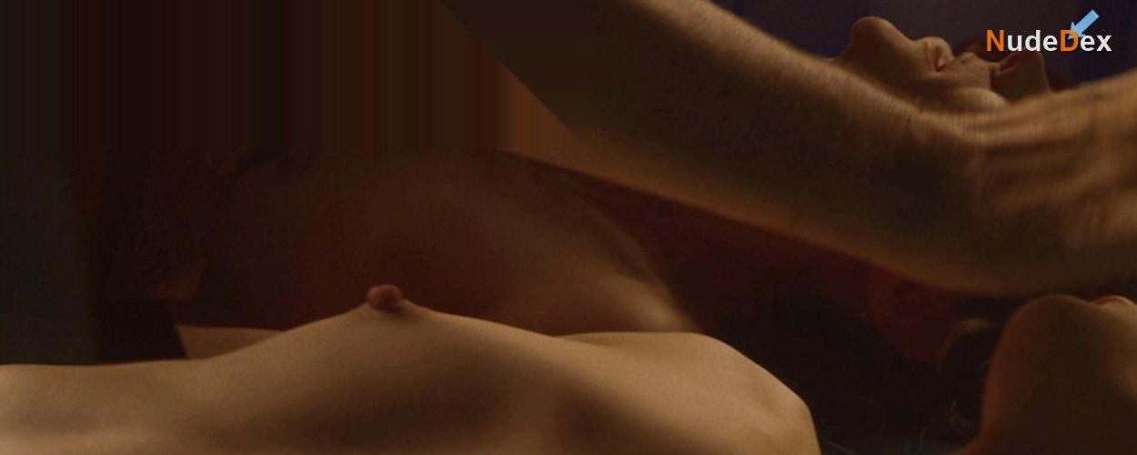 Lynn Marie Sager in End Of Days, photo 2