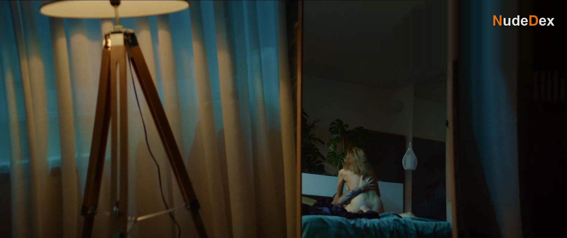 Happy End?! in Happy End, photo 8