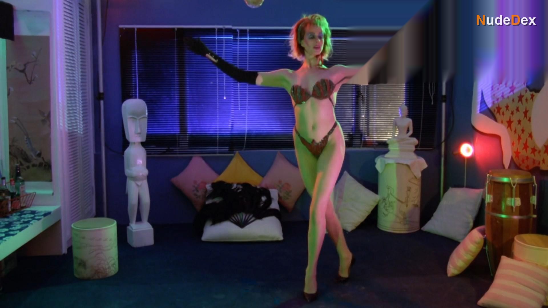 Mabel Kwong in Sex Beyond The Grave, photo 7
