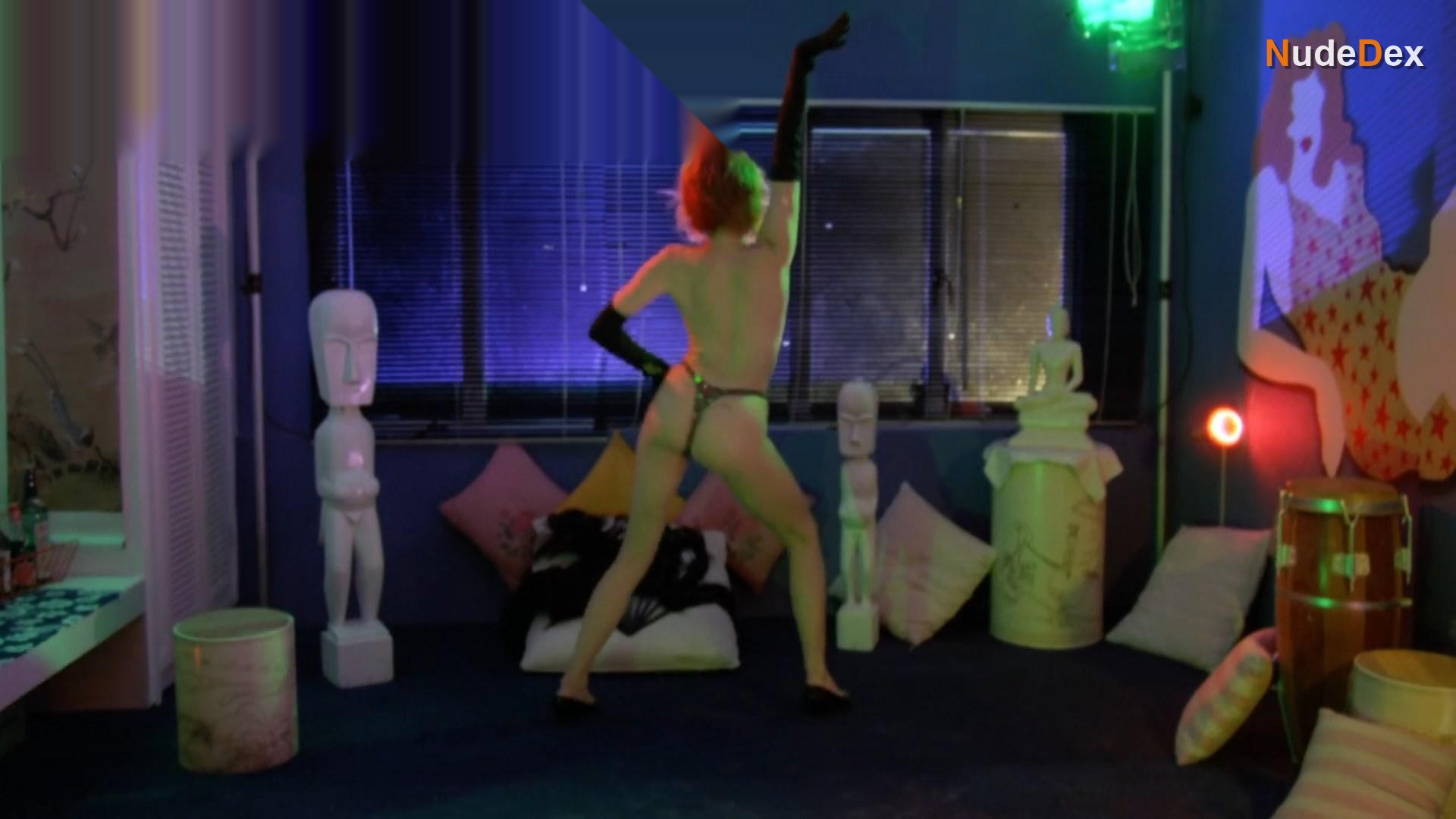 Mabel Kwong in Sex Beyond The Grave, photo 15