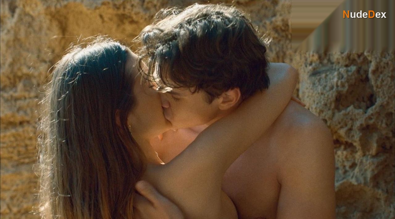 Maddison Jaizani in Tyrant, photo 5