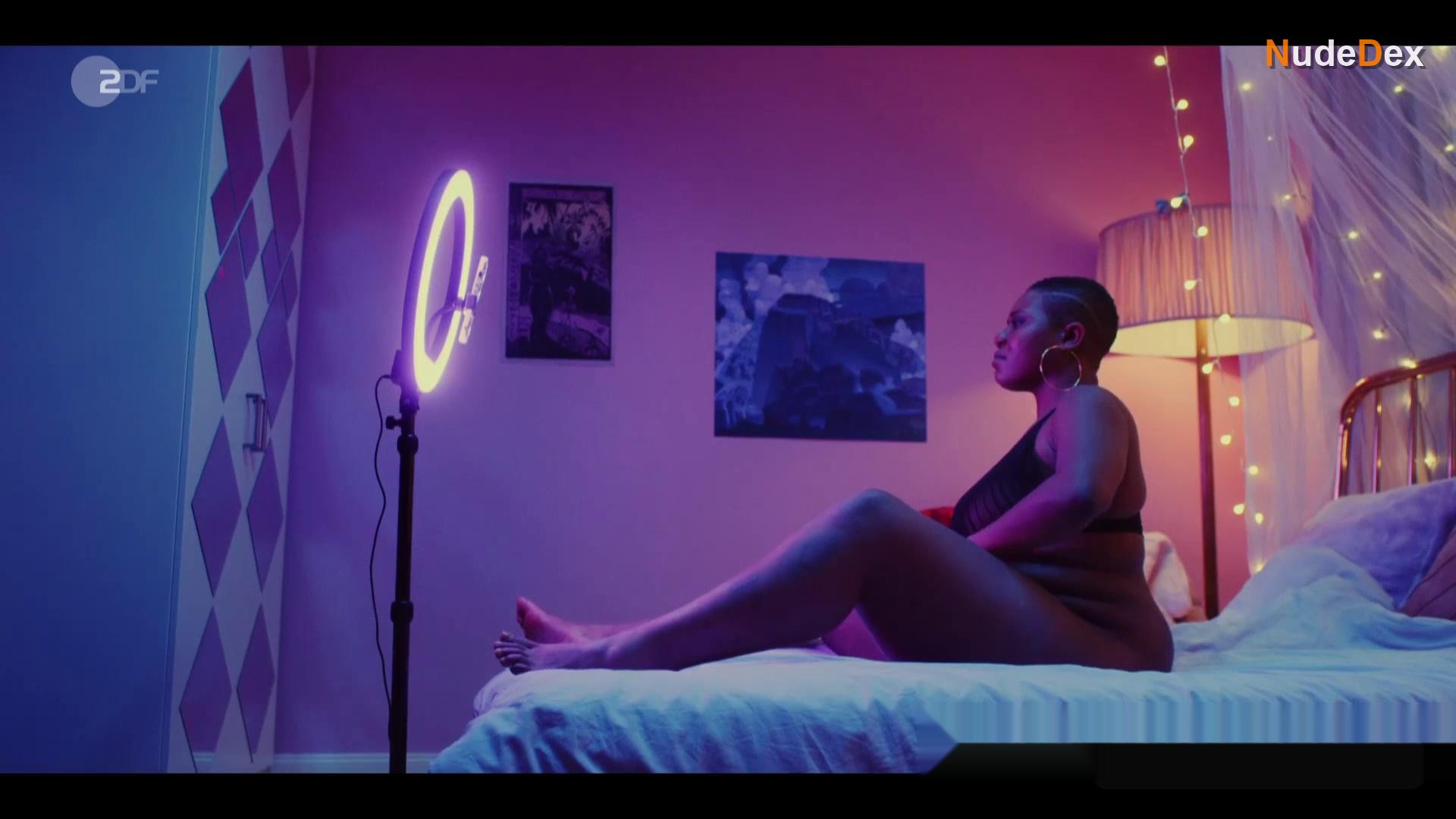 Maddy Forst in Watchme Sex Sells, photo 1