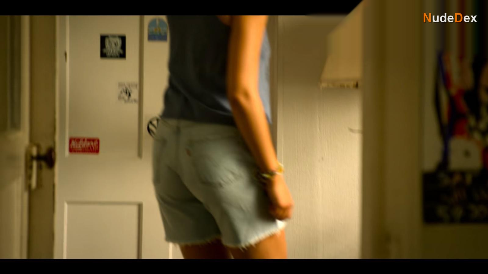 Madison Bailey in Outer Banks, photo 1