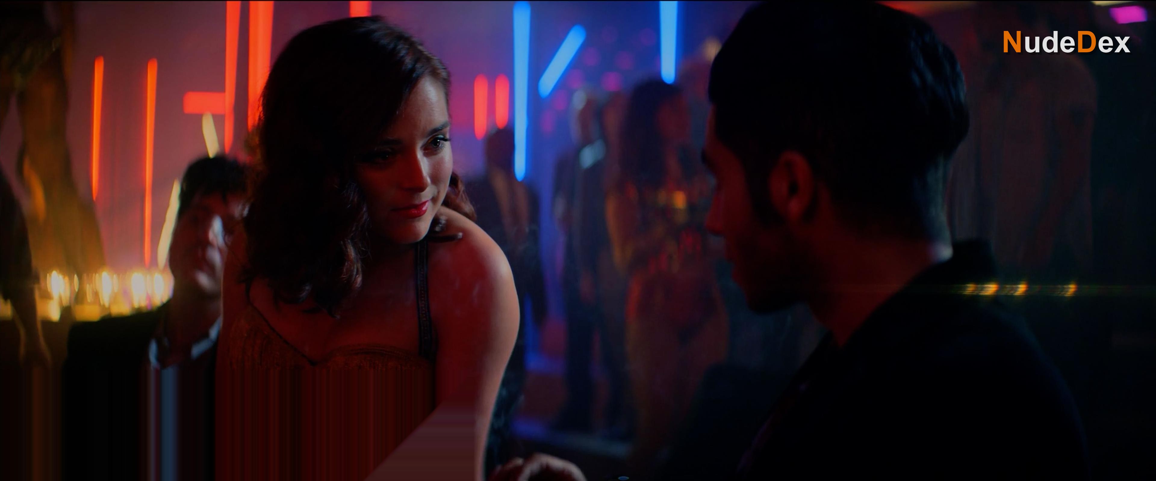 Madison Davenport in Reprisal, photo 1