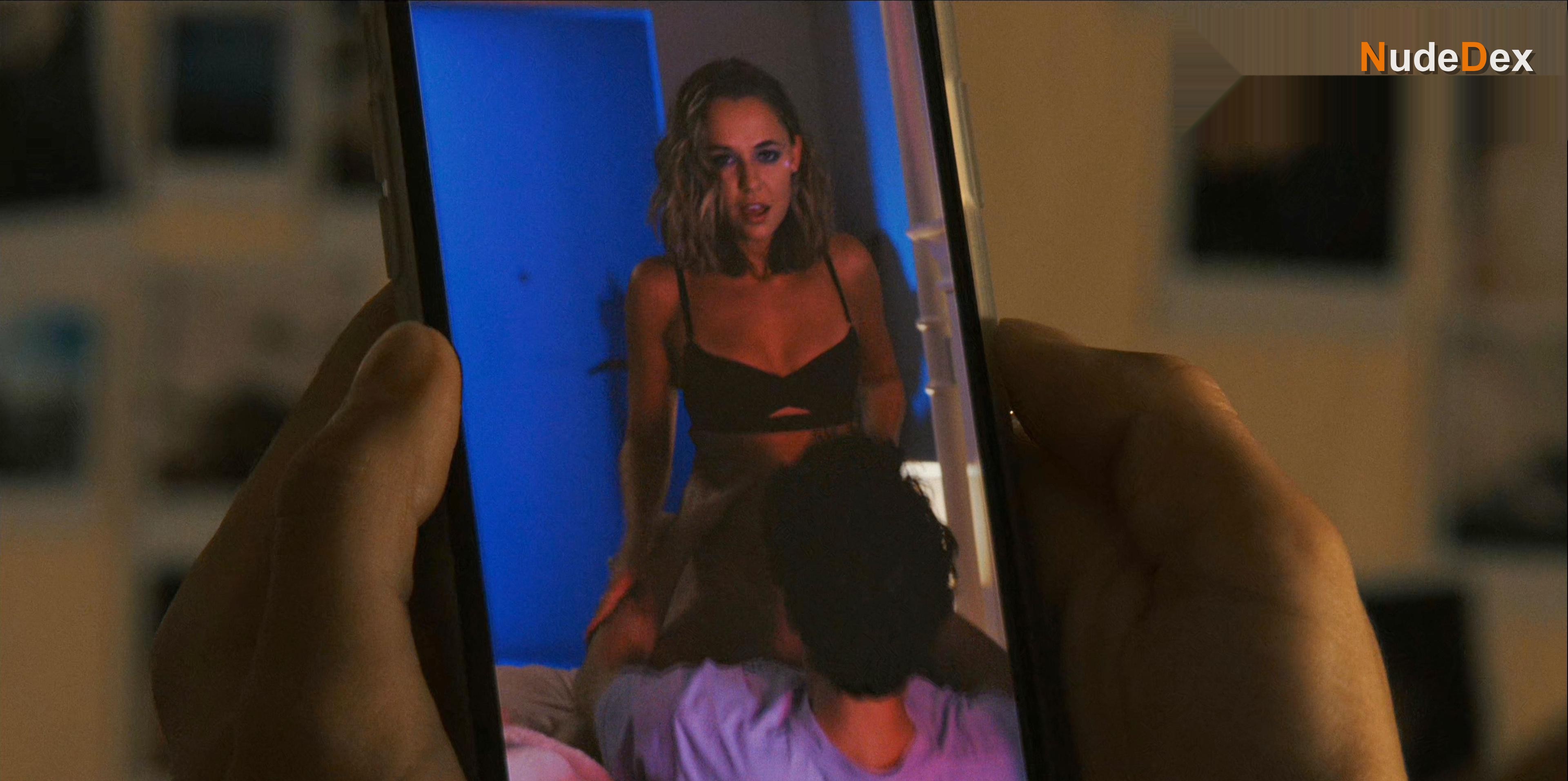 Madison Iseman in I Know What You Did Last Summer, photo 20