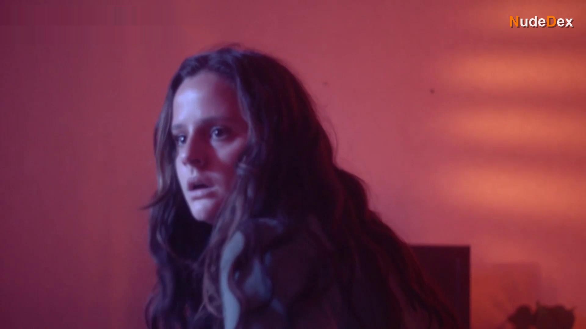 Madonna Gonzalez in Girl In Room 13, photo 4