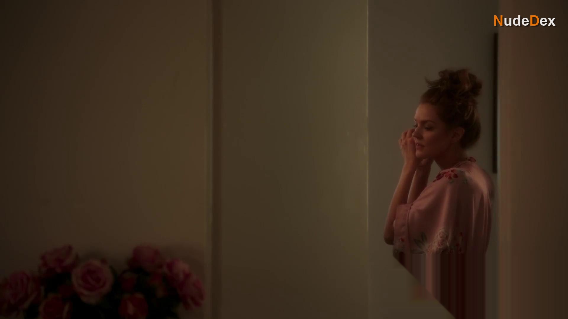 Maggie Geha in Shoulder Dance, photo 6