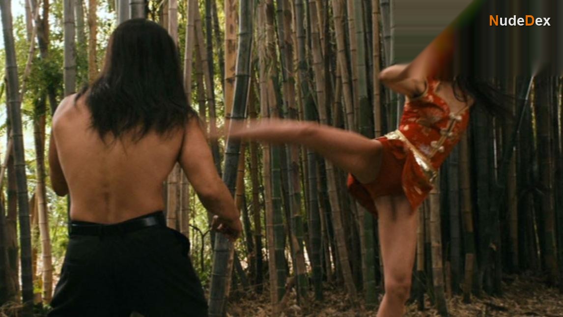 Maggie Q in Balls Of Fury, photo 3