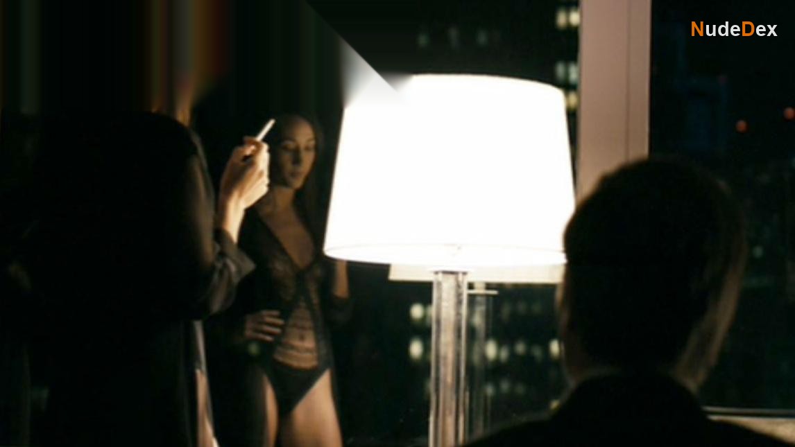 Maggie Q in Deception, photo 3