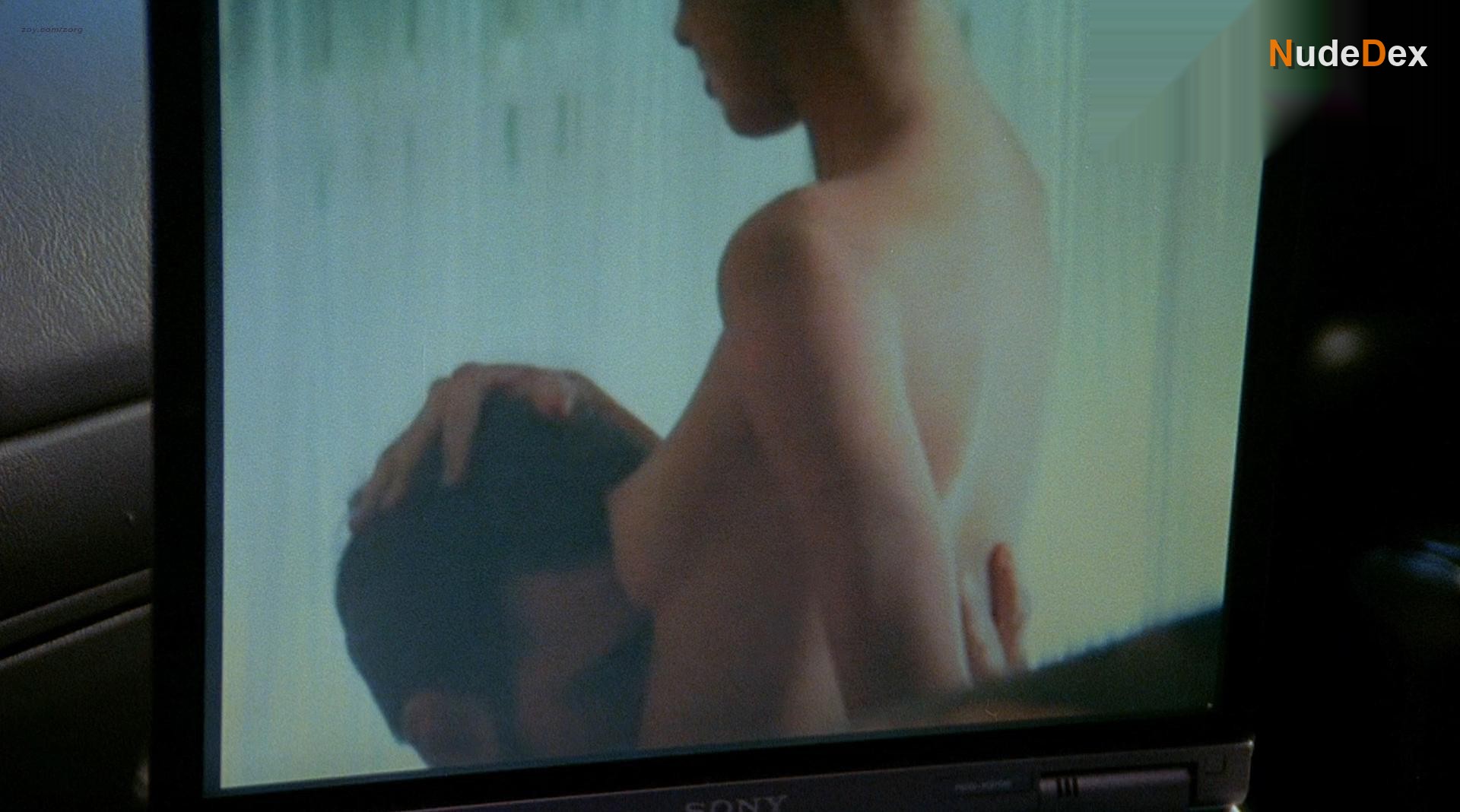 Maggie Q in Naked Weapon, photo 5