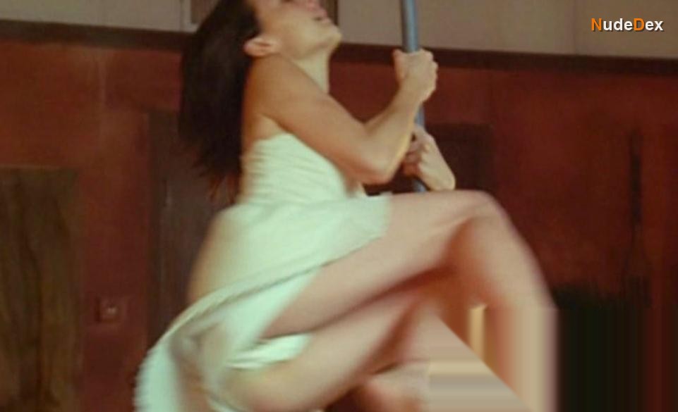 Maggie Q in Naked Weapon, photo 24