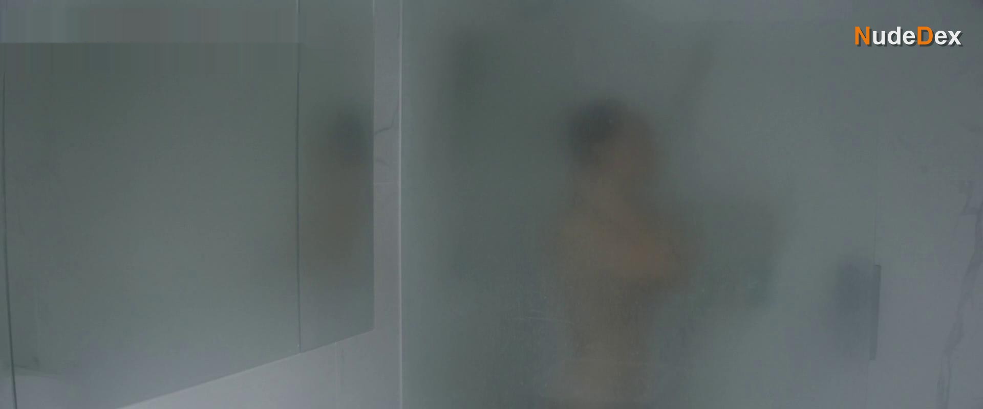 Maggie Q in Slumber, photo 2
