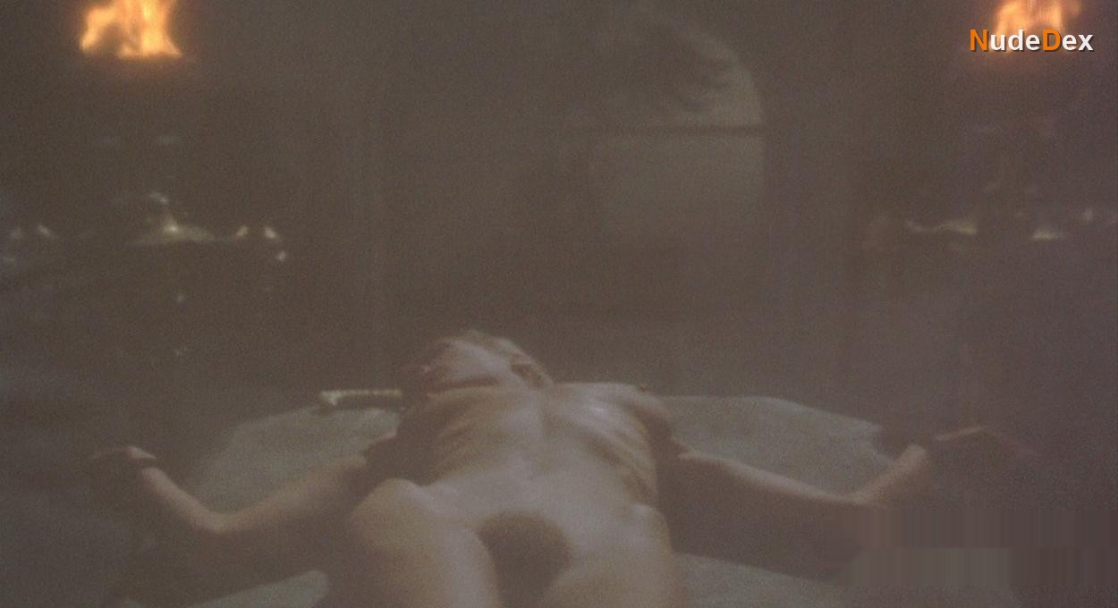 Maggie Wright in Twins Of Evil, photo 2