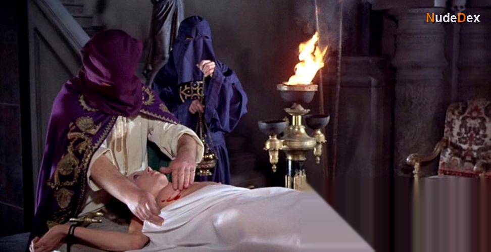 Maggie Wright in Twins Of Evil, photo 6