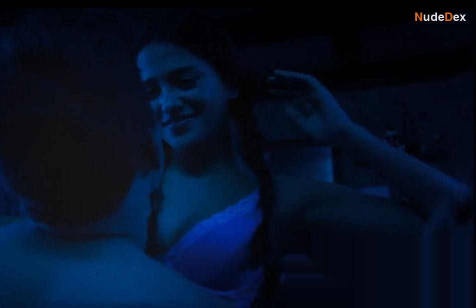 Maia Reficco in Pretty Little Liars: Original Sin, photo 5