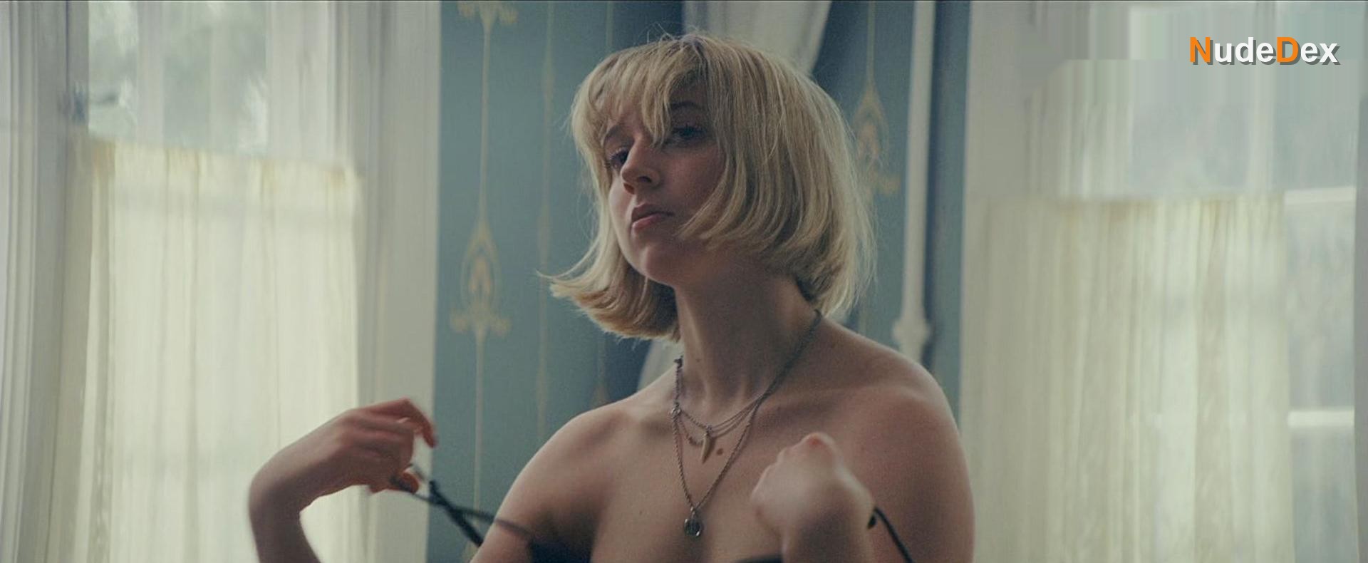 Maisie Ayres in Get Away, photo 3