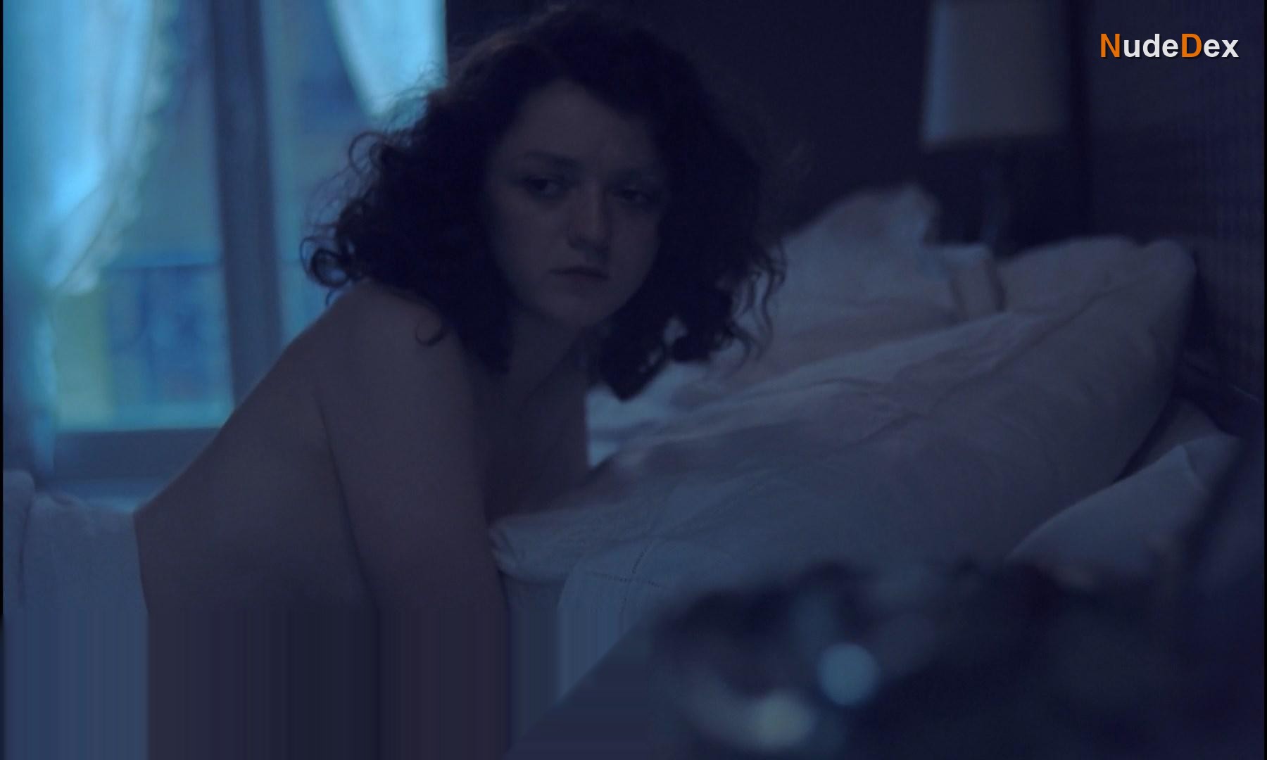 Maisie Williams in The New Look, photo 6