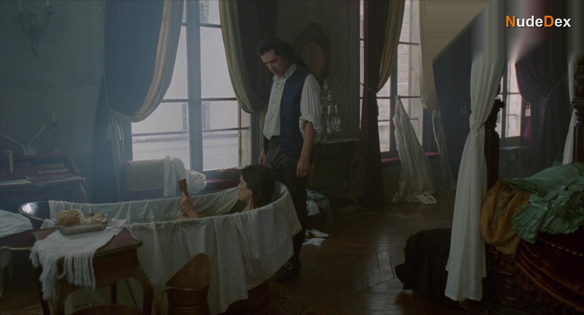 Maiwenn Le Besco in Jeanne Du Barry, photo 10