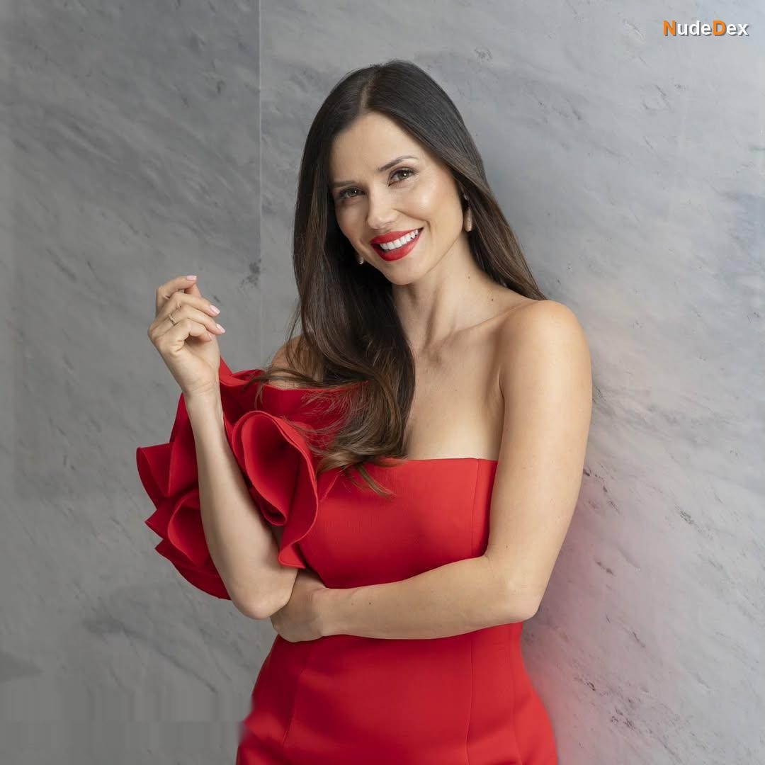 Maju Mantilla in Latina Noticias, photo 13