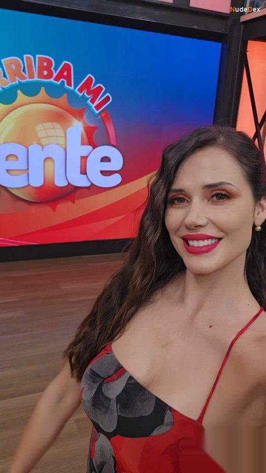 Maju Mantilla in Latina Noticias, photo 15