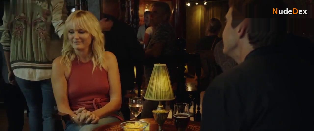 Malin Akerman in A Piece Of My Heart, photo 5