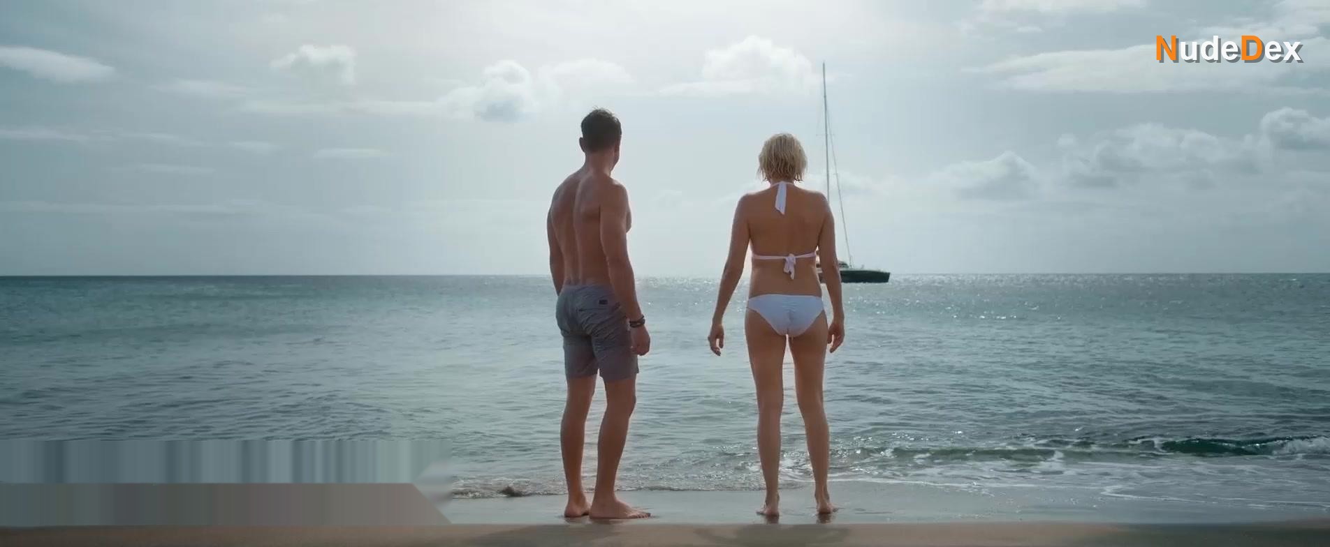 Malin Akerman in A Week In Paradise, photo 14