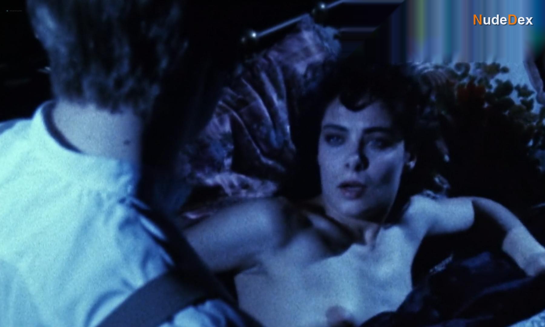 Malisa Longo in A Cat In The Brain, photo 9