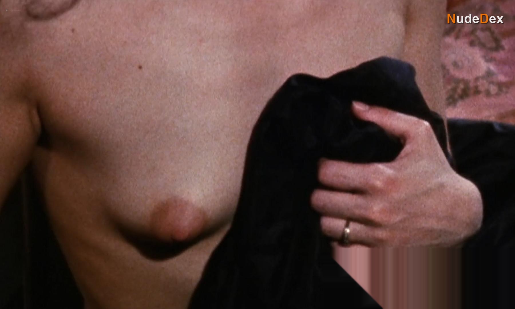 Malisa Longo in A Cat In The Brain, photo 16