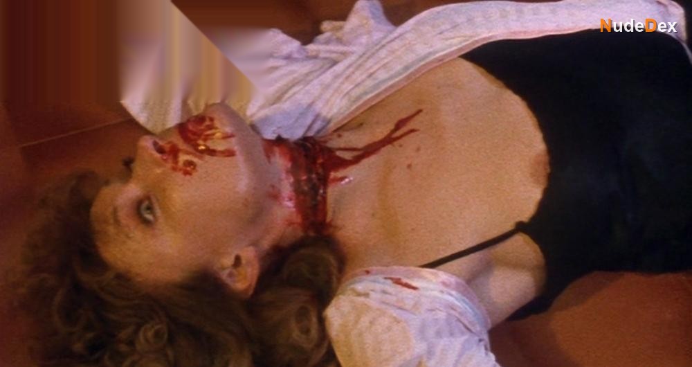 Malisa Longo in A Cat In The Brain, photo 20