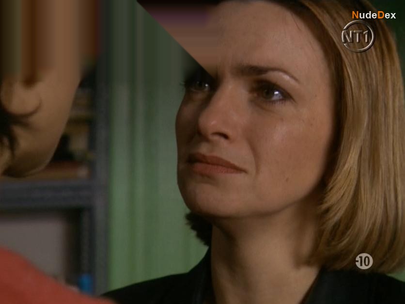 Mandana Jones in Bad Girls, photo 13