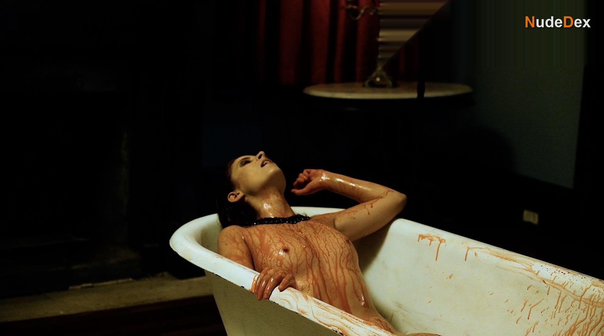 Manon Pages in The Demonologist, photo 2