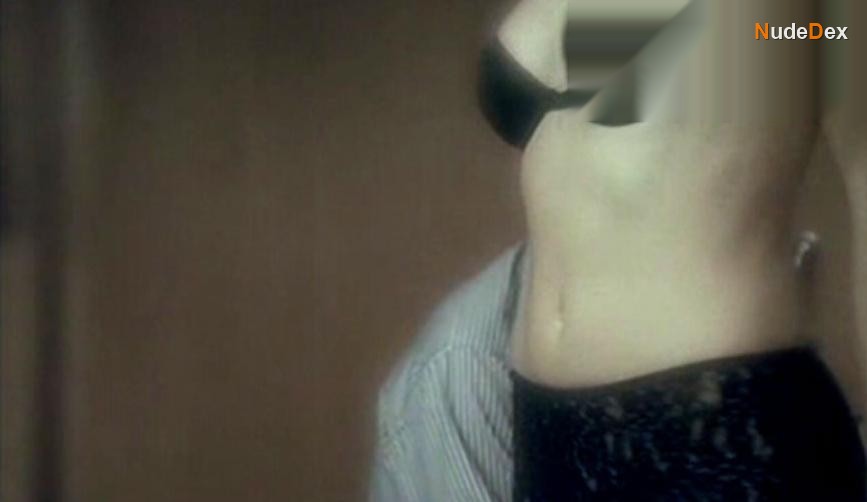 Mapi Galan in Sleeping Beauties, photo 3