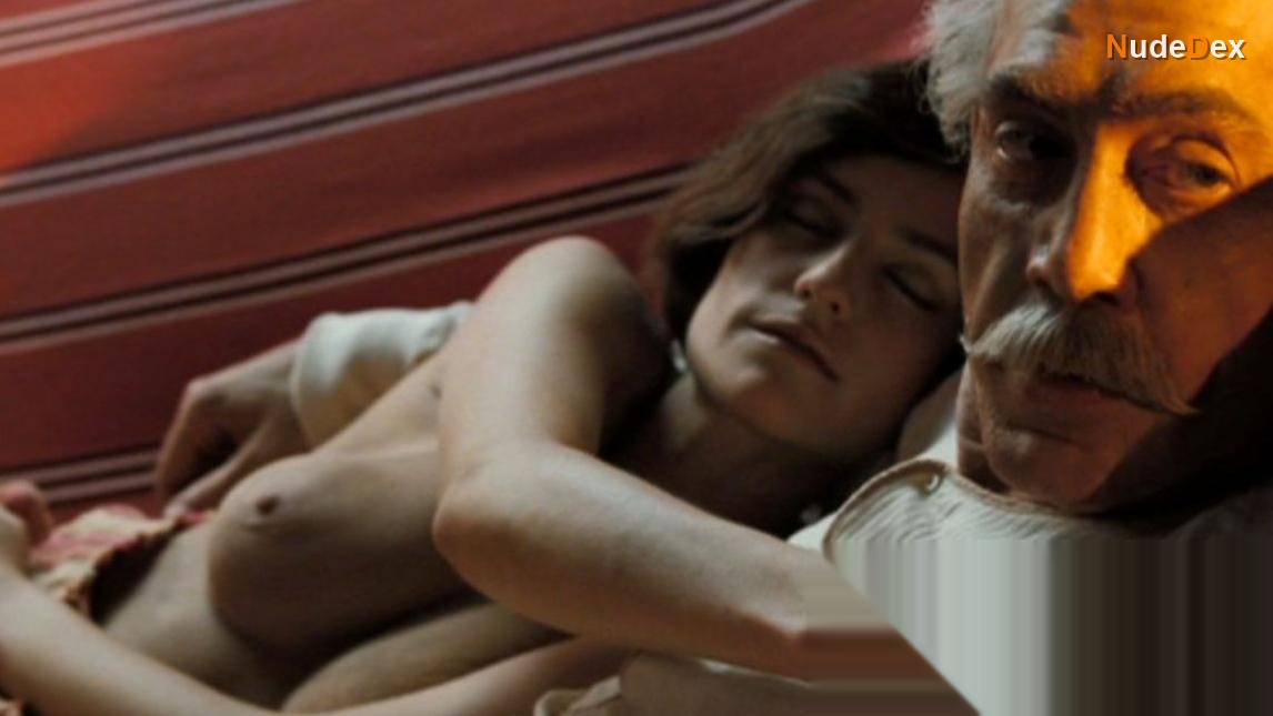 Marcela Mar in Love In The Time Of Cholera, photo 3