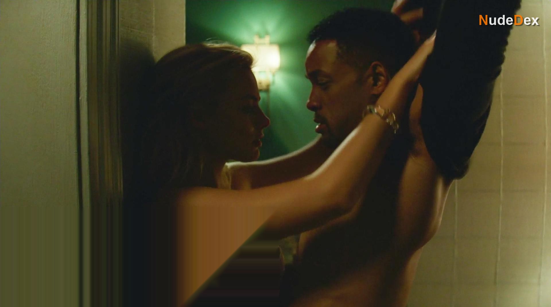 Margot Robbie in Focus, photo 7