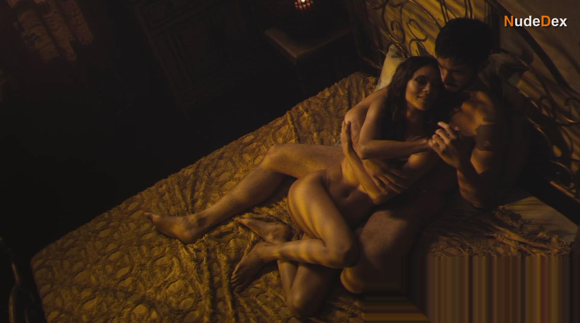 Maria-elena Laas in Warrior, photo 5