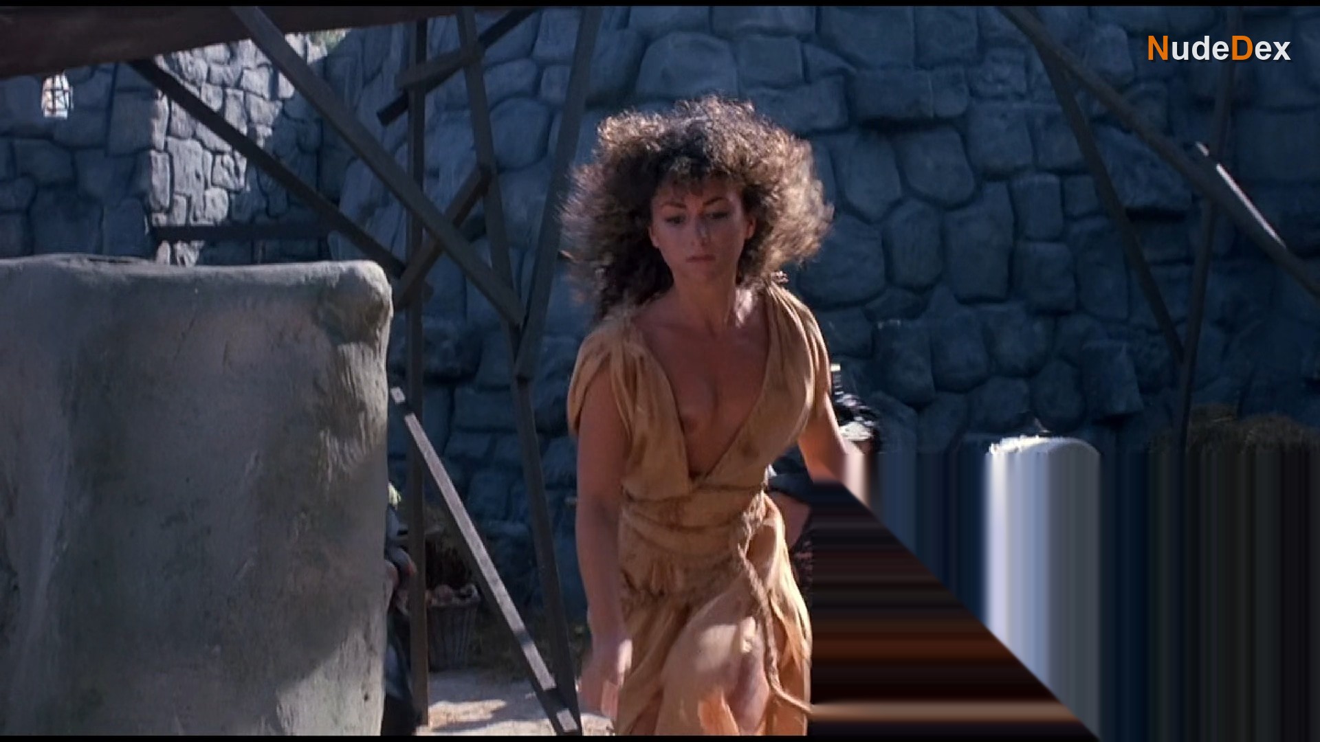 Maria Fournery in Deathstalker, photo 24