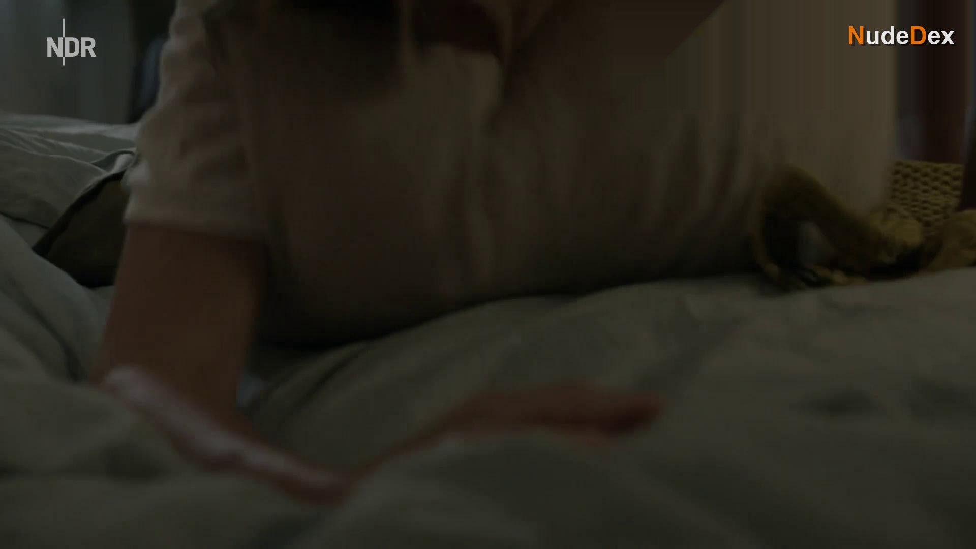 Maria Furtwangler in Bis Zur Wahrheit, photo 7