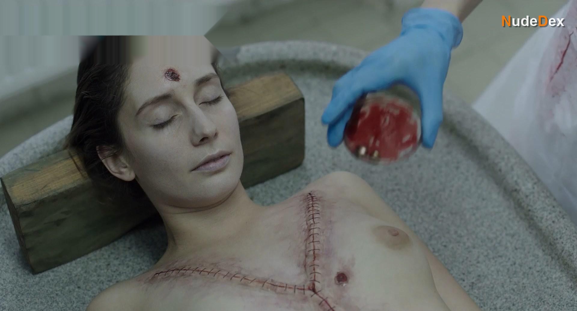Maria Kania in Servants Of War, photo 5