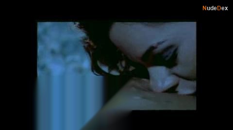 Maria Korinthiou in Deep End, photo 12