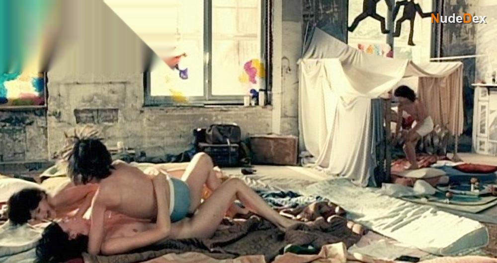 Maria Kraakman in My Queen Karo, photo 7