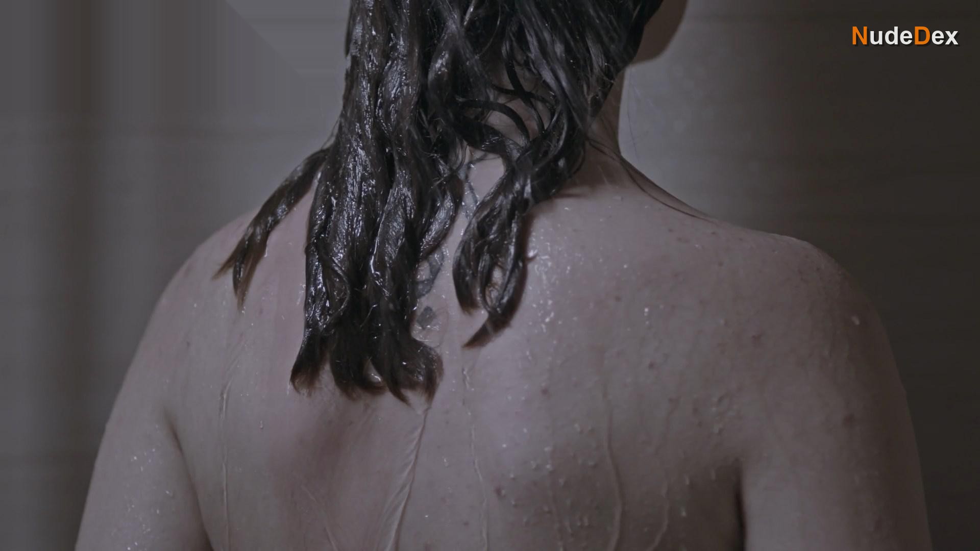 Maria Nacouzi in Weeping Willow, photo 2