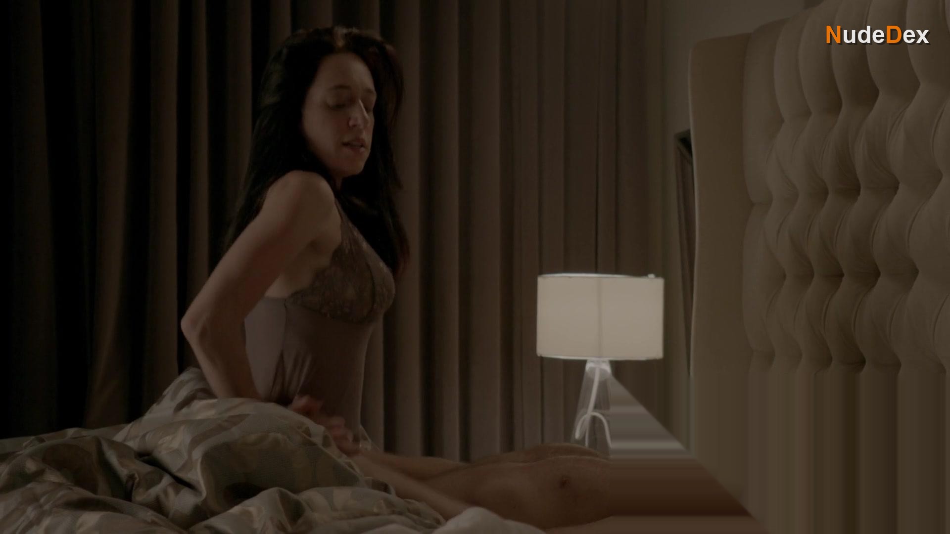 Mariana Trevino in Club De Cuervos, photo 7
